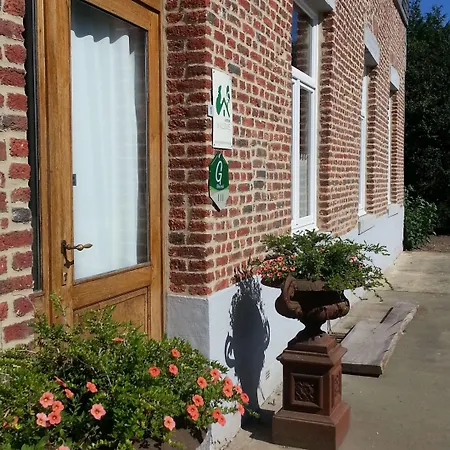 Holiday home Spacious With Private Garden In Houyet *