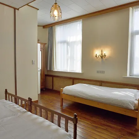Holiday home Spacious With Private Garden In Houyet *