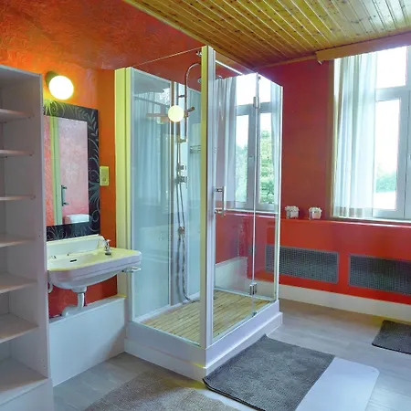 Spacious With Private Garden In Houyet